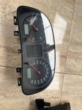 Cuadro Instrumentos Golf IV DIESEL
