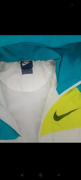 Chubasquero Nike 