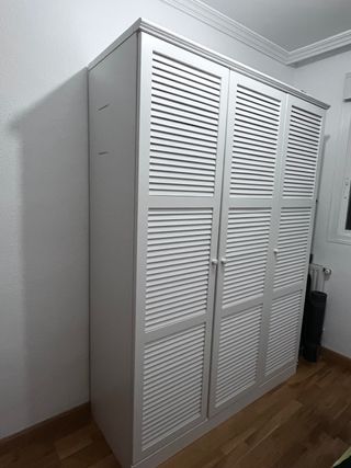 Armario ropero de pino