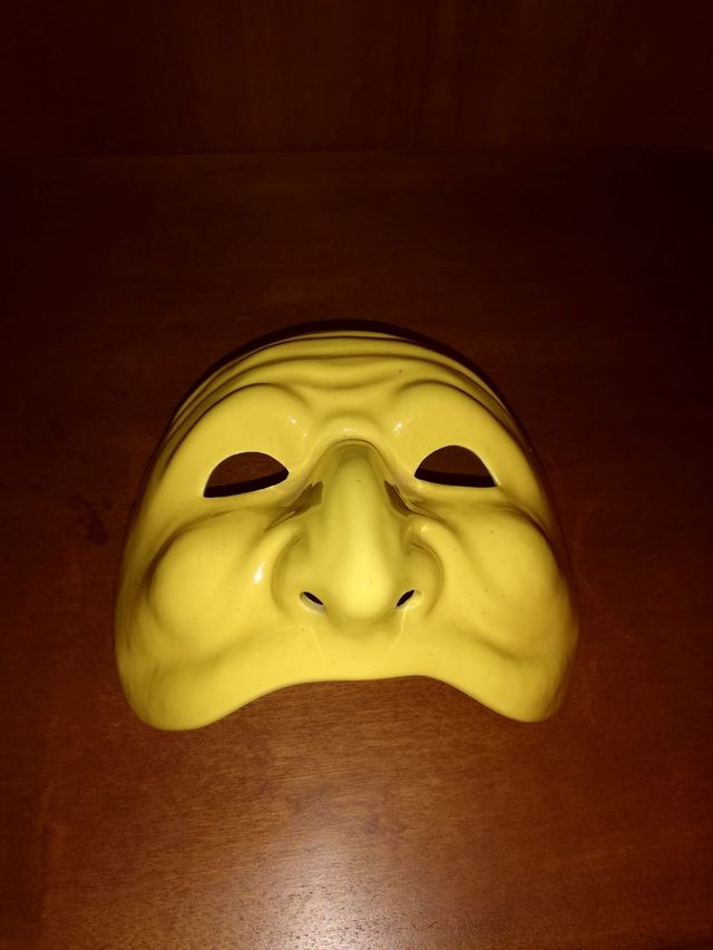 Maschera ceramica gialla pulcinella Made in Italy 