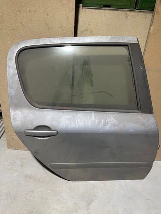 puerta trasera derecha peugeot 307 gris
