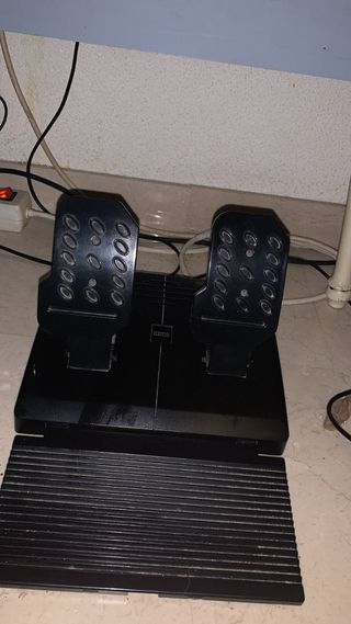 Volante con pedales PS4