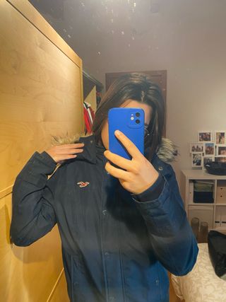 Abrigo Hollister Azul mariono