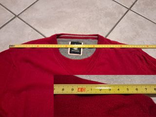 Maglione scollo V rosso Marina Yachting con foro