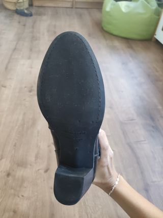 Botas altas piel negras. Talla 37 
