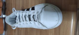 ZAPATILLAS ADIDAS Nº 40