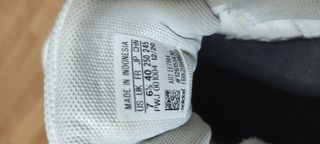 ZAPATILLAS ADIDAS Nº 40