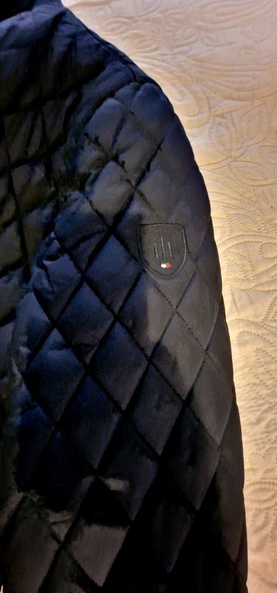 abrigo Tommy talla 50