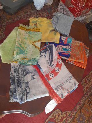 OFFERTISSIMA.....8 SCIARPE ...REGALO NATALE