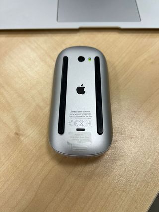 Macbook Air 13 4GB RAM 128gb HD