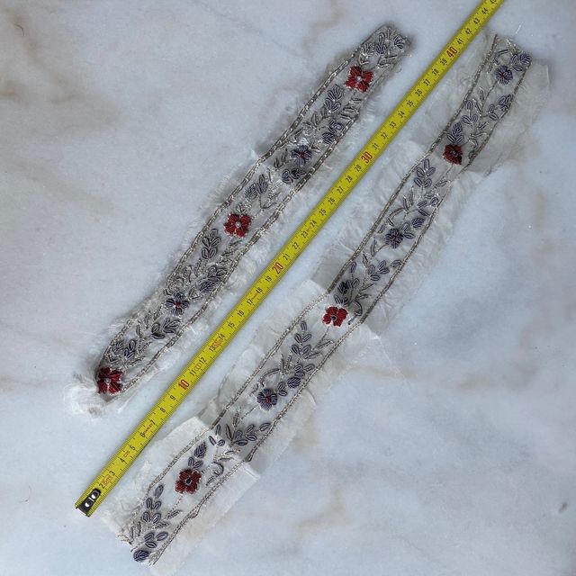 Passamanerie vintage con ricami