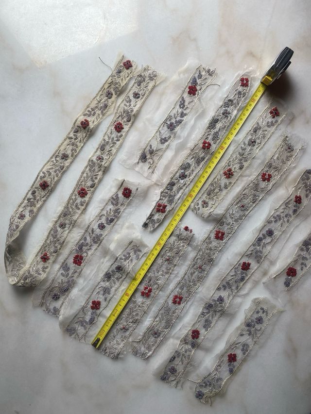 Passamanerie vintage con ricami