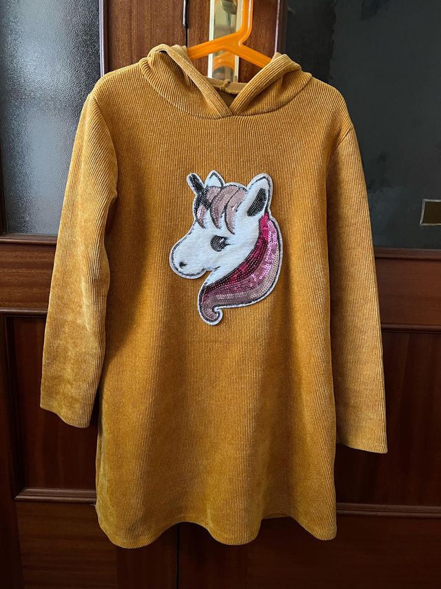 VESTIDO DE UNICORNIO NIÑA CON CAPUCHA TALLA 10 A