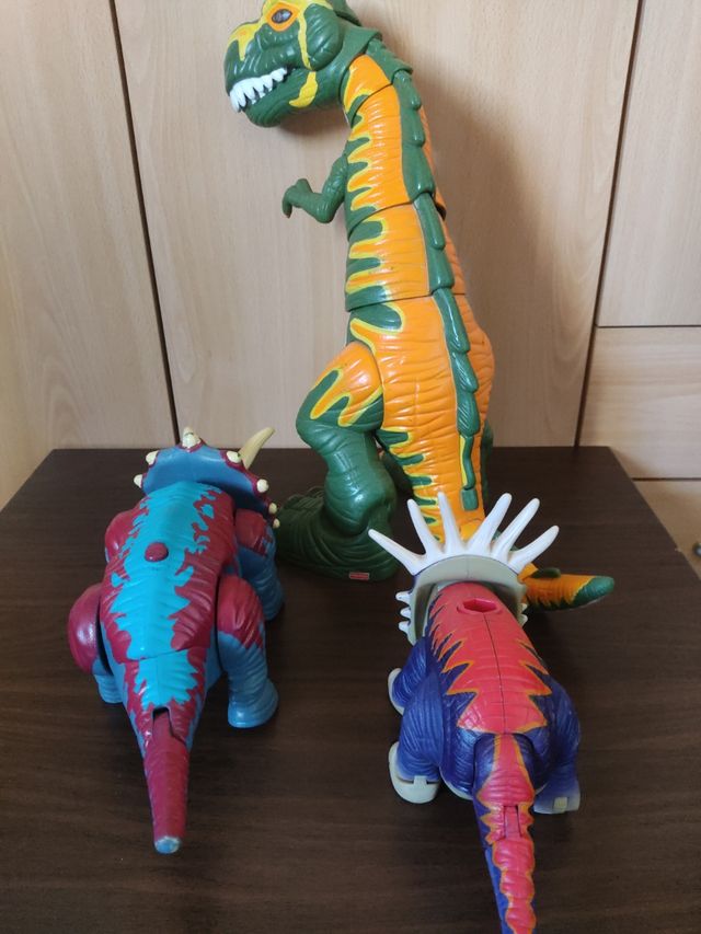 LOTE de 3 dinosaurios de juguete grandes