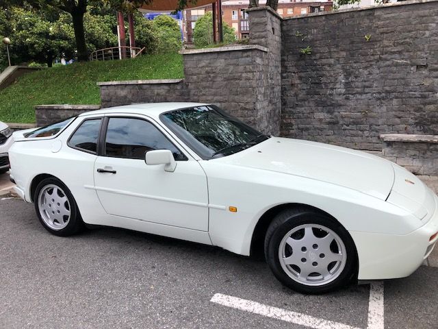 PORSCHE 944 S2 1991