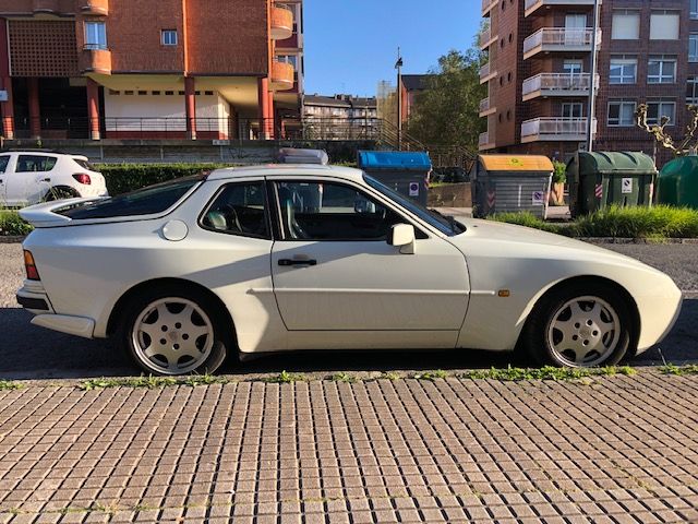 PORSCHE 944 S2 1991