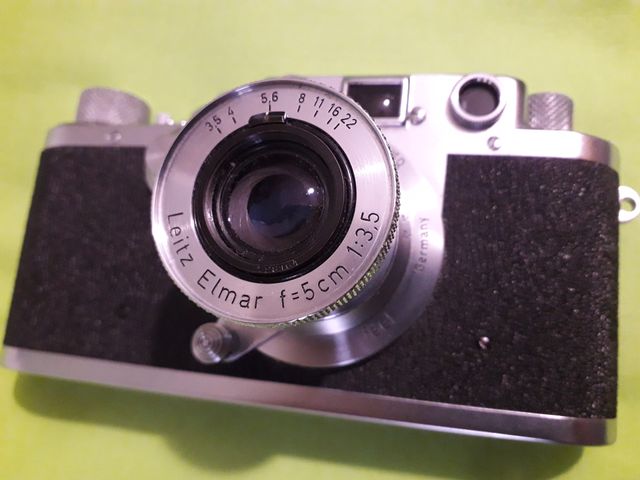 Cámara de fotos LEICA IIIc antigua