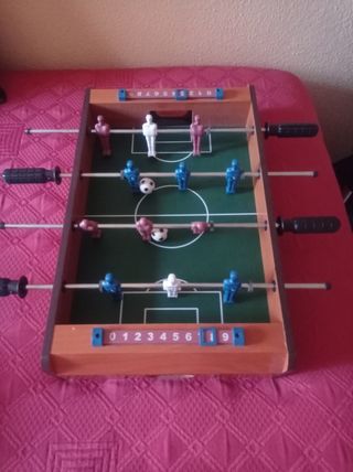 Mini futbolin