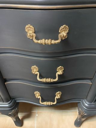 Vitrina restaurada de los años 50