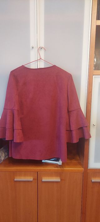 Chaqueta de vestir de antelina burdeos. Talla M.