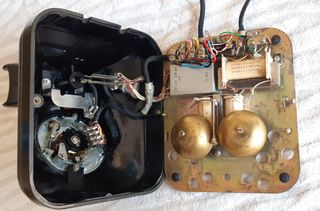 Teléfono de baquelita