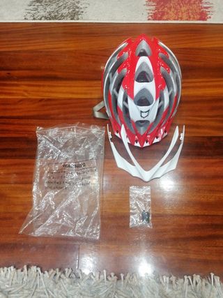  Casco CATLIKE