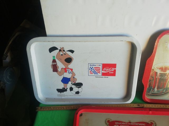 3 bandejas de COCA-COLA una de worldcup Usa 94