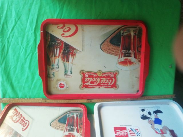 3 bandejas de COCA-COLA una de worldcup Usa 94