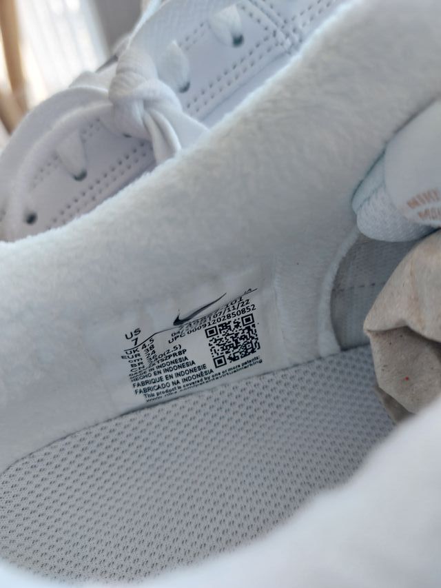 T38 Nike Nuevos Court Royale