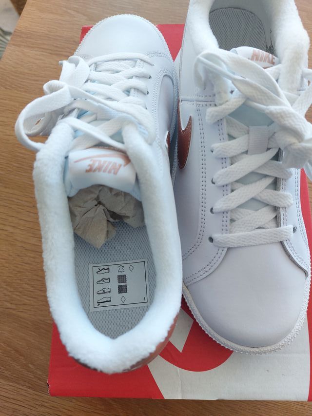 T38 Nike Nuevos Court Royale