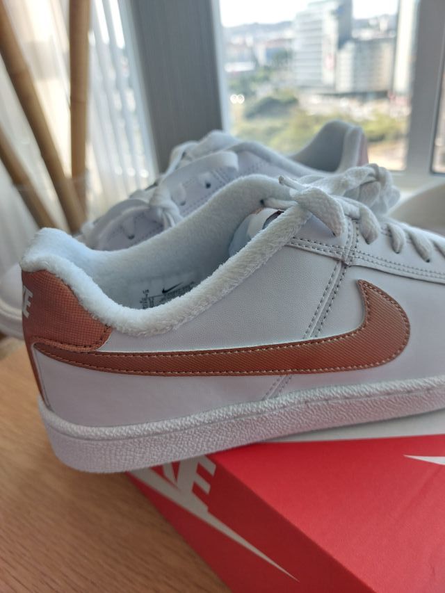 T38 Nike Nuevos Court Royale