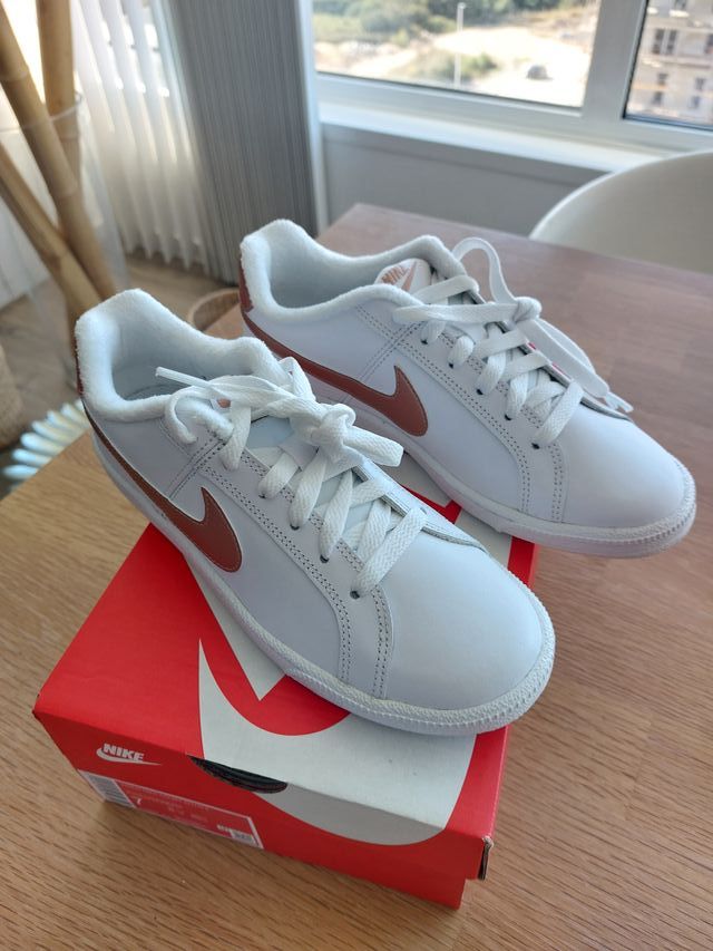 T38 Nike Nuevos Court Royale