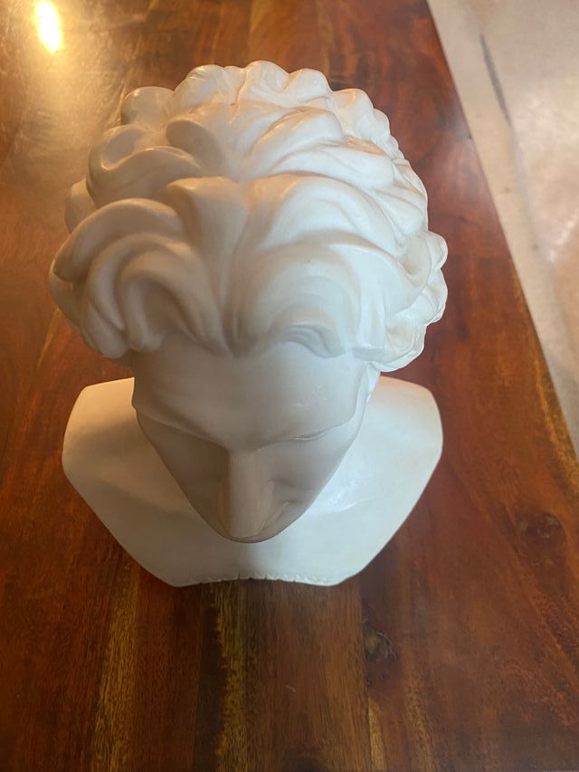 Busto de Alejandro Magno fabricado en Grecia