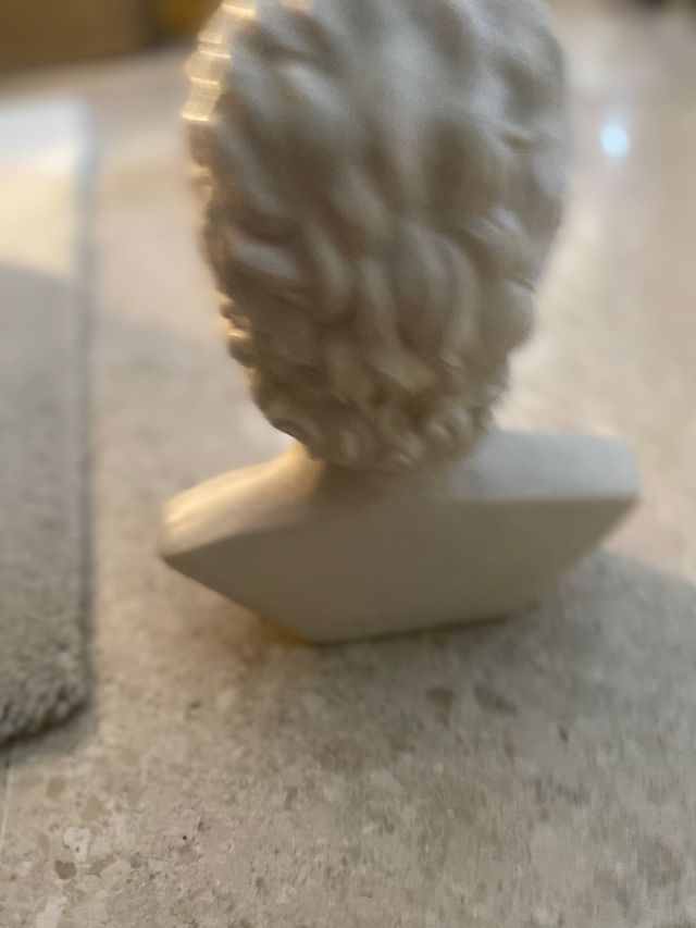 Busto de Alejandro Magno fabricado en Grecia