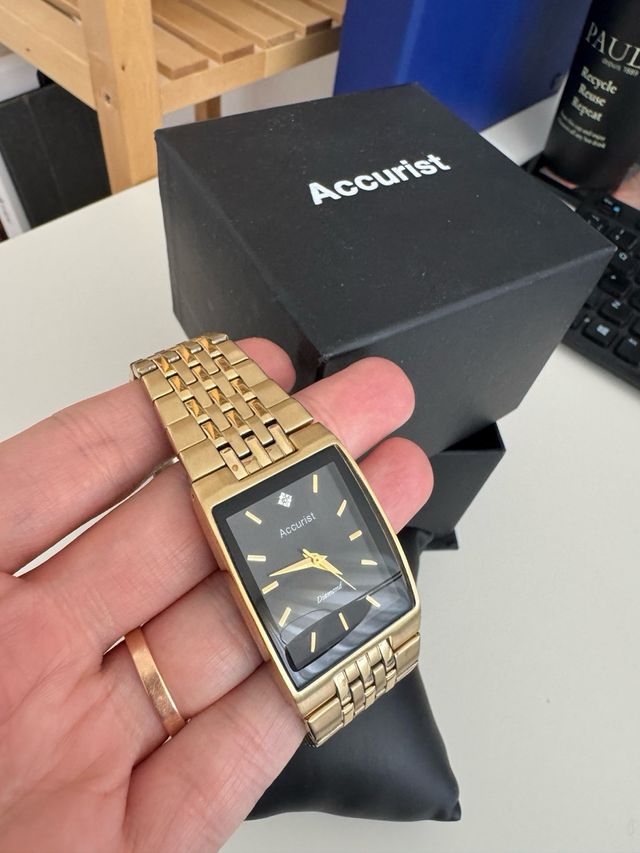 Reloj Accurist Oro como nuevo.