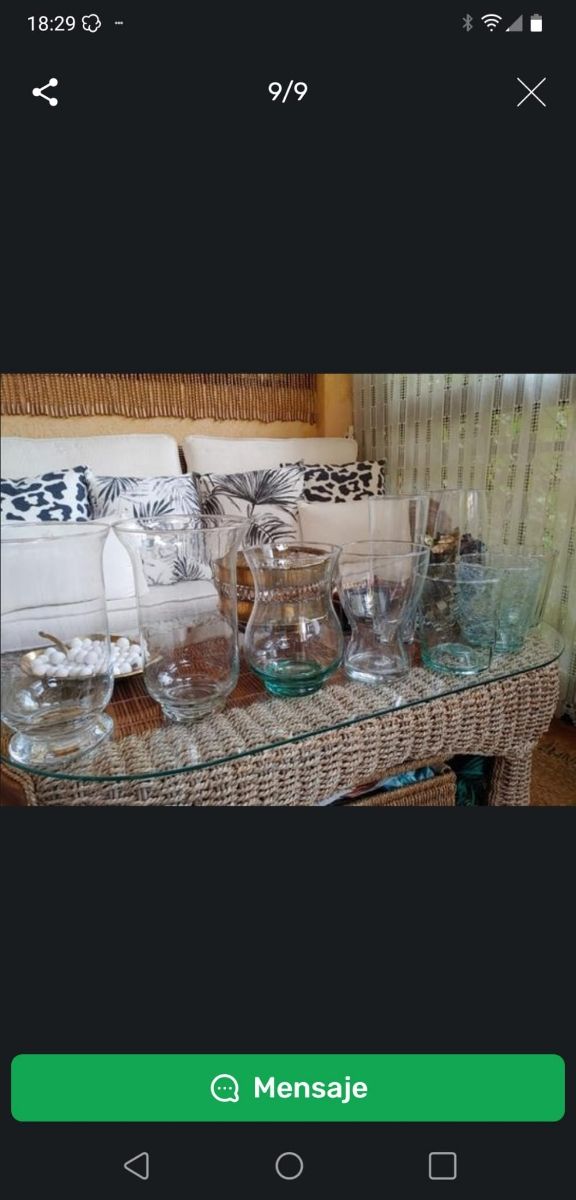 Adornos de vidrio de varios tamaños