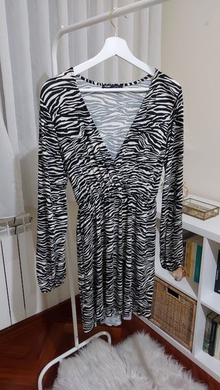 Vestido cebra Pull&Bear