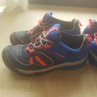 Botas montaña talla 34 waterproof