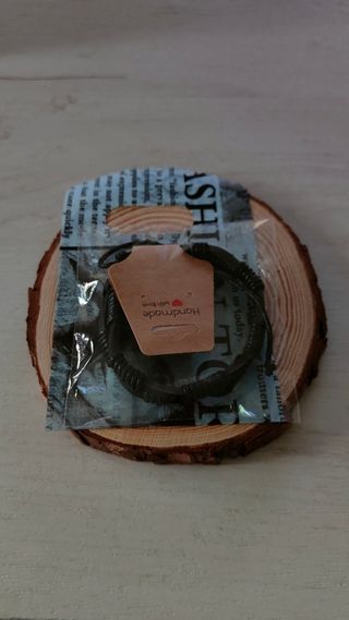 Pulsera hombre cuero negro cuerdas 