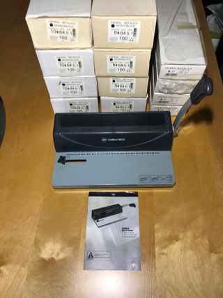ENCUADERNADORA DE ESPIRAL GBC MC10 CON ACCESORIOS