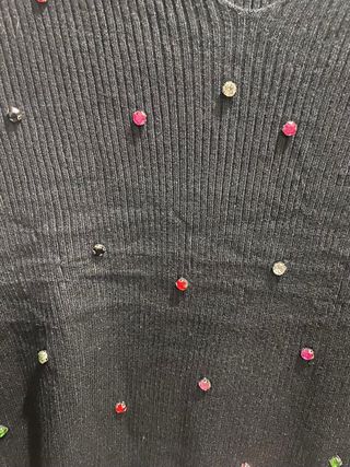 Blusa punto canale pedreria .