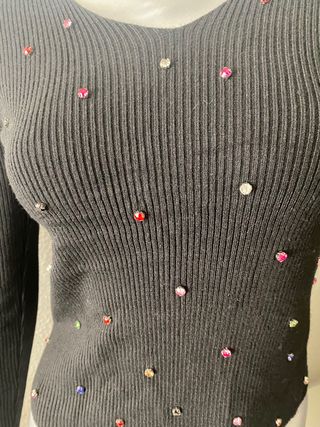 Blusa punto canale pedreria .