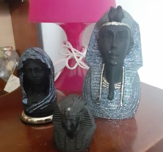 3 statue in resina