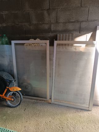 Hojas de ventanas sin marco