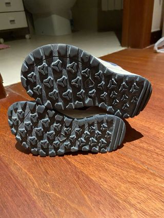 Botas de nieve y apreski impermeables 24