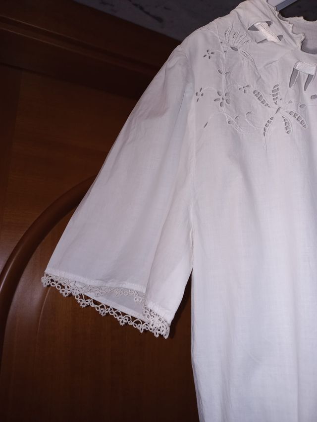 Vestito cotone ricamato