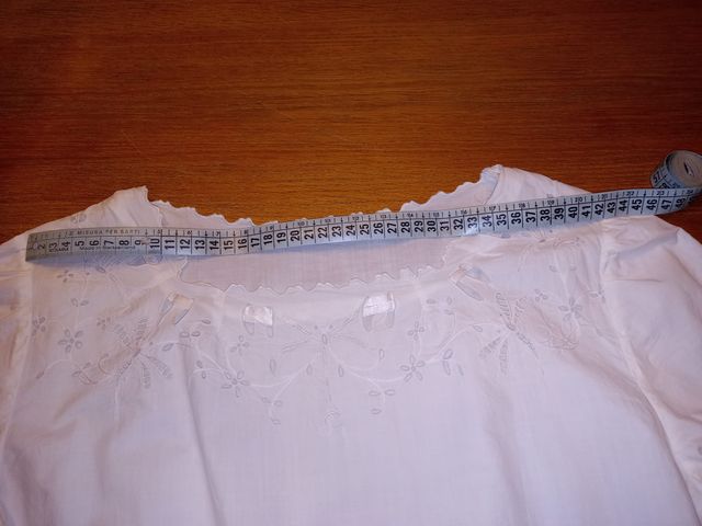 Vestito cotone ricamato