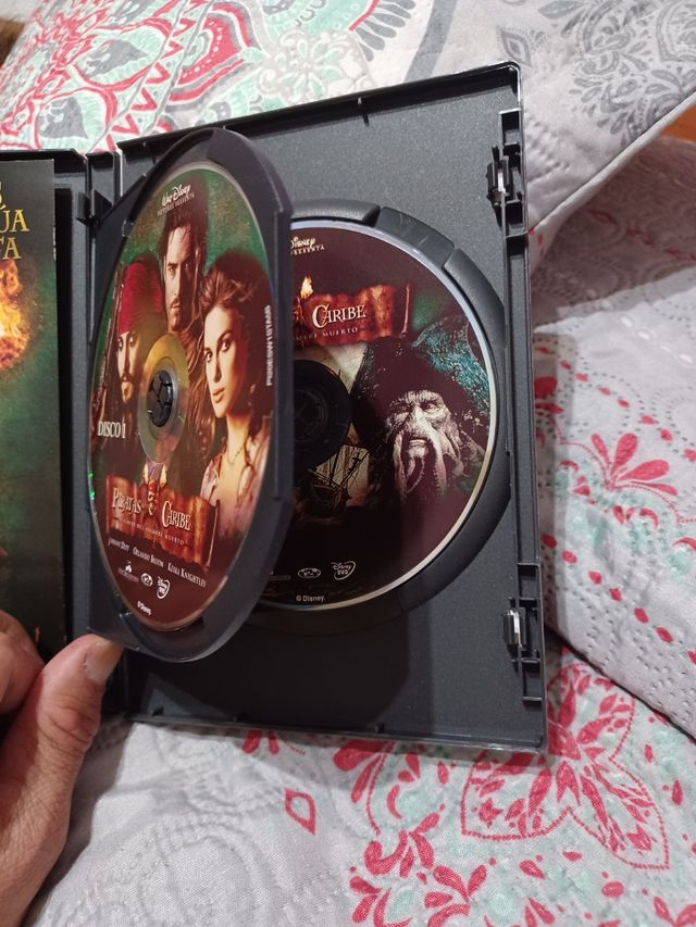 DVD Piratas Caribe - Cofre hombre