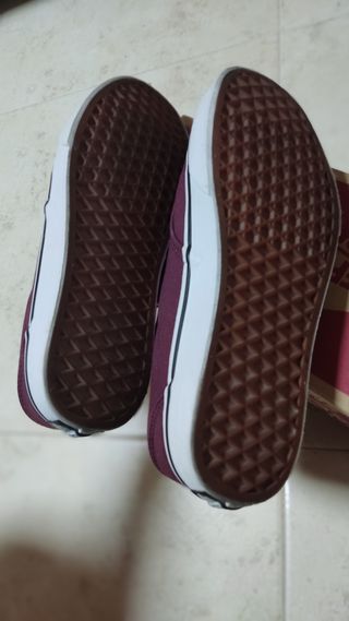 Zapatillas Vans granate talla 39