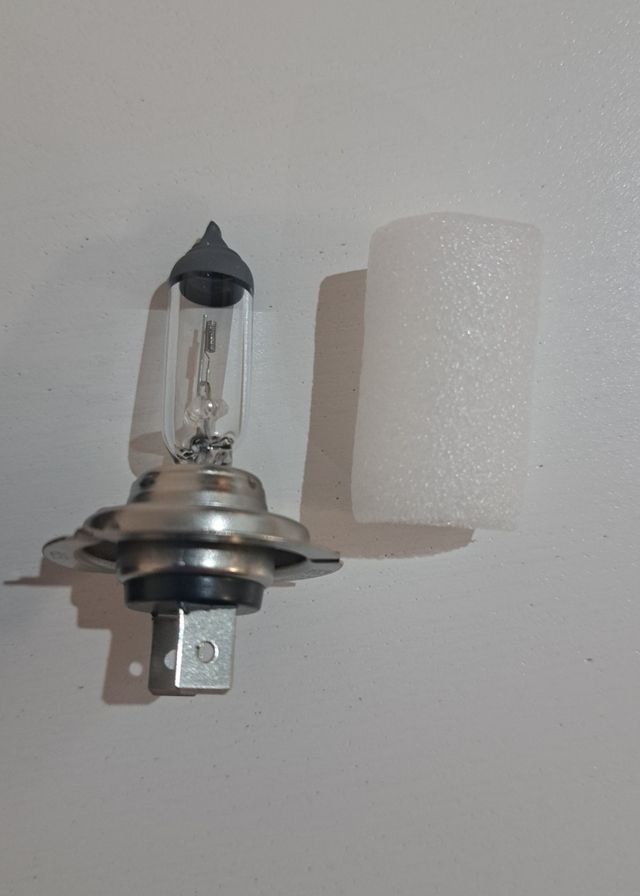 Bombilla coche H7